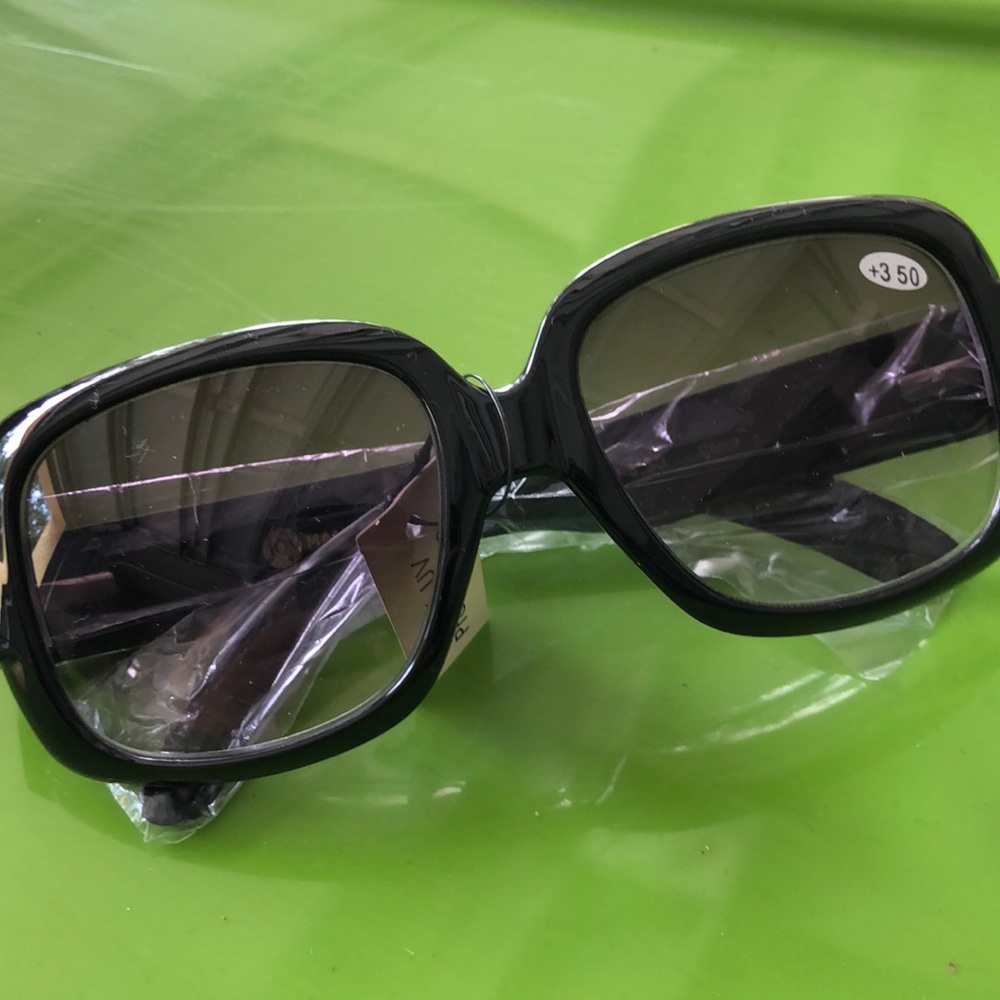 Reading Glasses +3.50